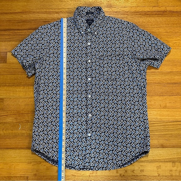 J Crew Flex Washed Floral Button Front Shirt Men Medium Daisy Navy Blue(K) - Picture 5 of 7